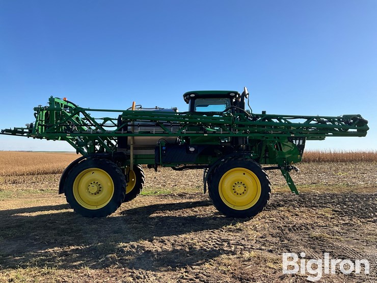 2021-john-deere-r4038-image-4