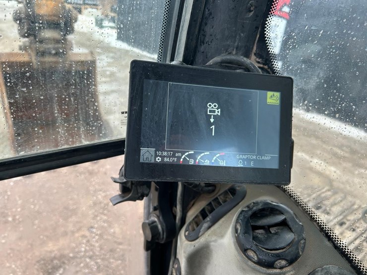 2016-liebherr-r946-image-26