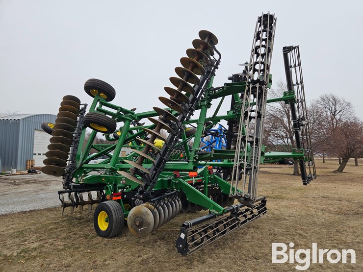 2020-john-deere-2633-image-7