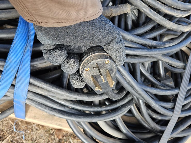 220v-extension-cords-image-12