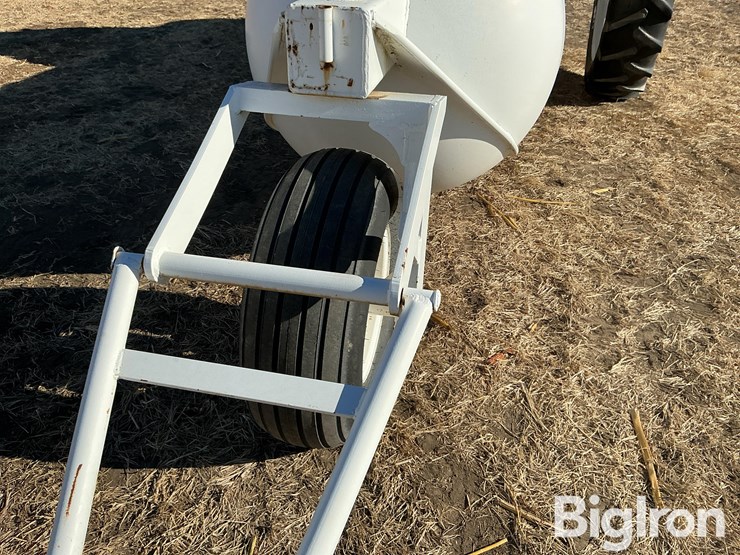 s/a-1,000-gallon-fuel-trailer-image-10