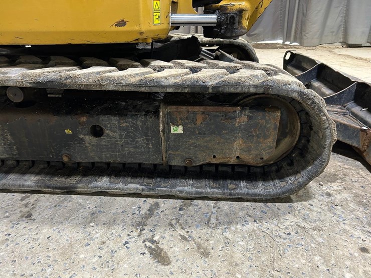 2016-caterpillar-305.5e2-image-13