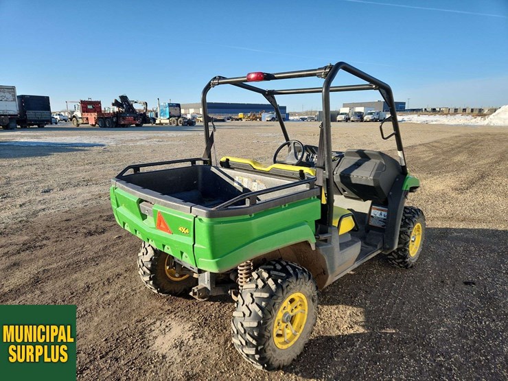 john-deere-gator-image-4