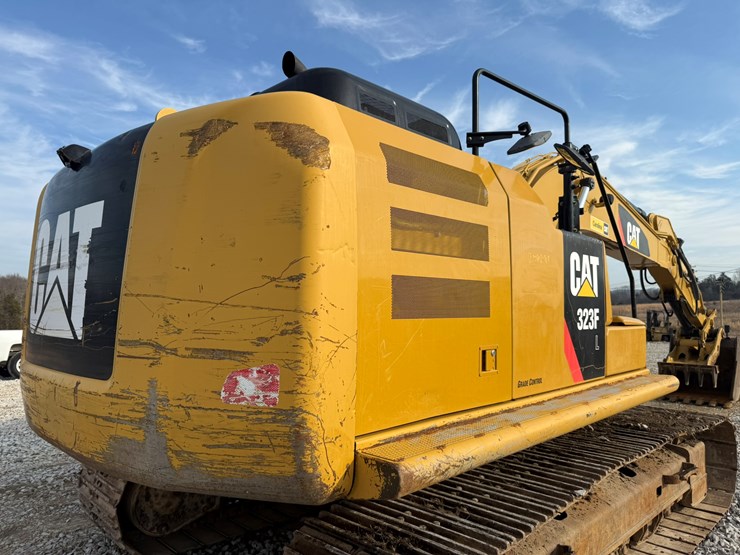 caterpillar-323fl-image-41