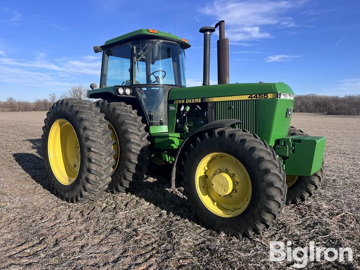 1990-john-deere-4455-image-3