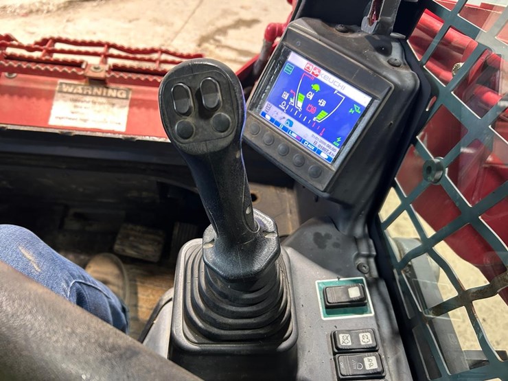 2018-takeuchi-tl10v2-image-23