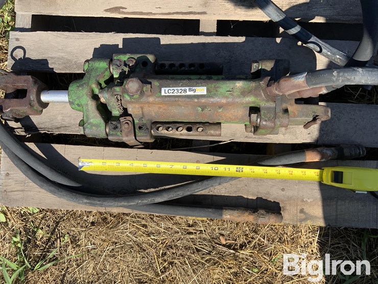 john-deere-hydraulic-cylinder-image-9