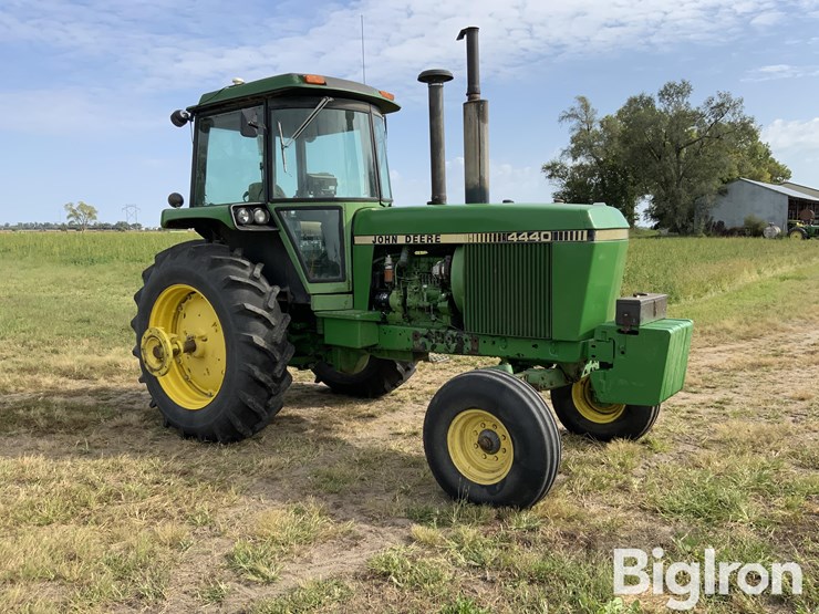 1980-john-deere-4440-image-3