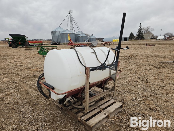 300-gallon-3-pt-sprayer-image-7