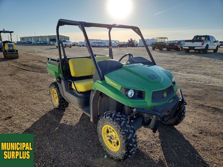 john-deere-gator-image-2
