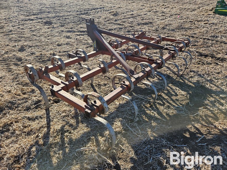 3-pt-8'6"-wide-field-cultivator-image-7