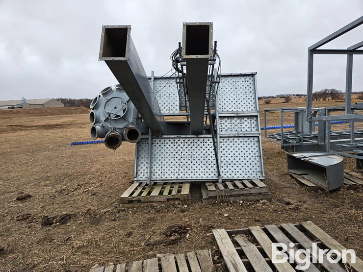 york-3500-bph-grain-leg-system-w/down-spouts-image-8