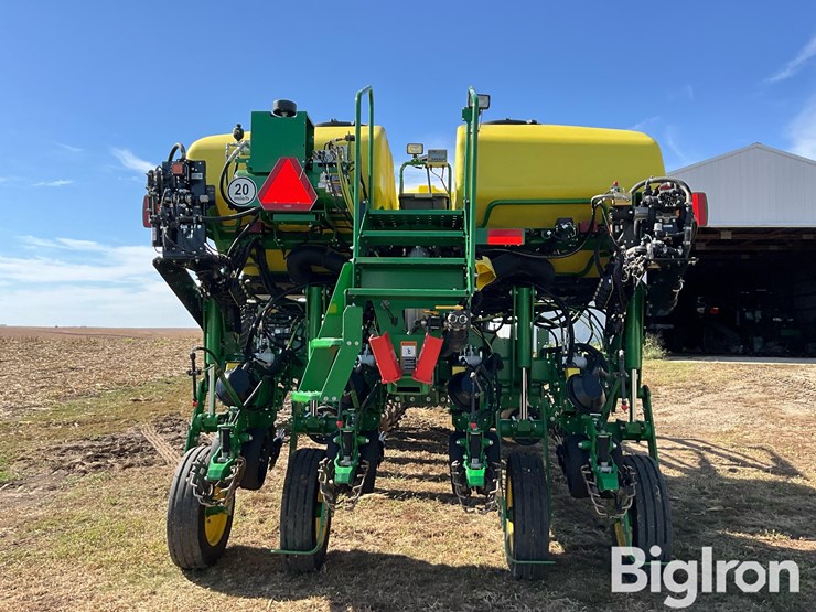 2021-john-deere-1775nt-image-6