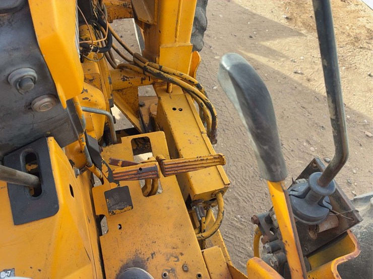 john-deere-2155-image-20