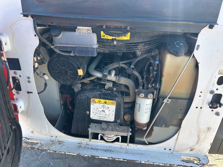 2022-bobcat-t66-image-10