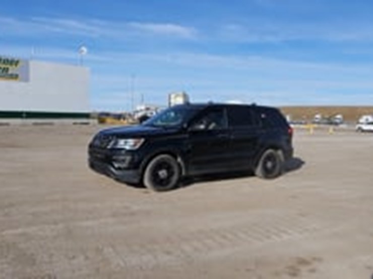2017-ford-explorer-image-5