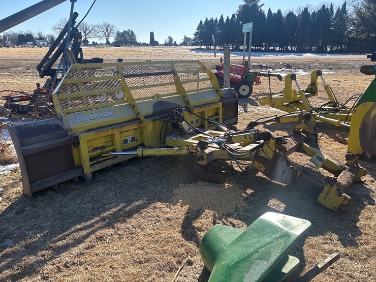 degelman-6900-image-3