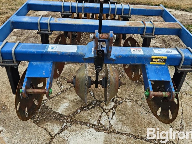 blu-jet-track-master-image-10