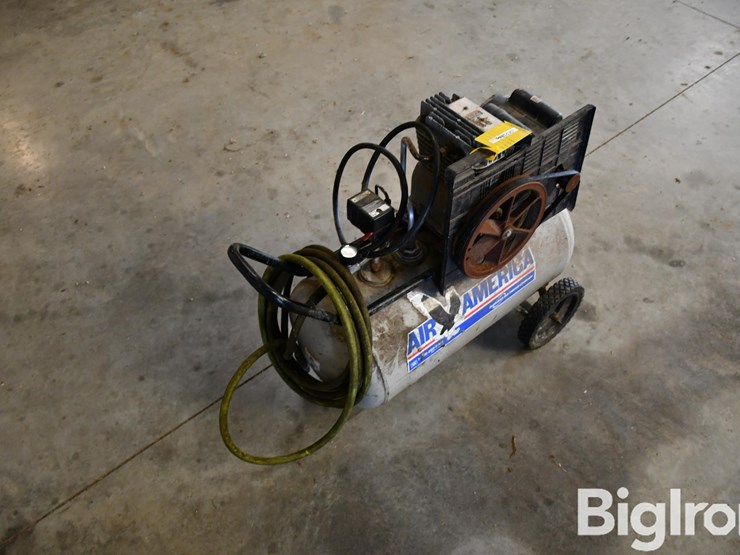 air-america-l5020-portable-air-compressor-image-3