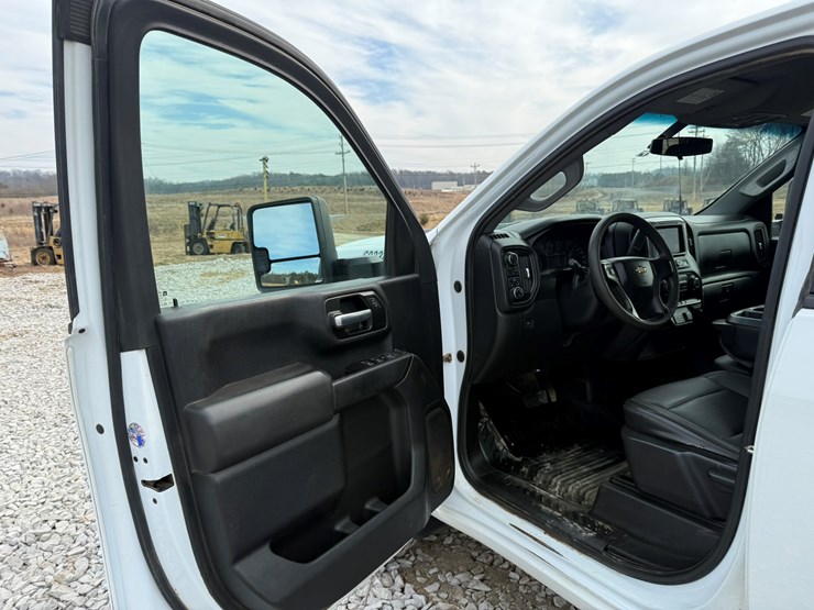 2022-chevrolet-silverado-2500-image-30