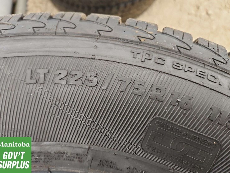 set-of-4-general-grabber-hts-tires-225/75r16-image-3