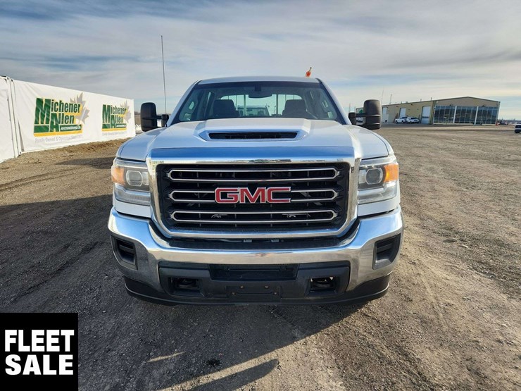2018-gmc-sierra-2500hd-image-9