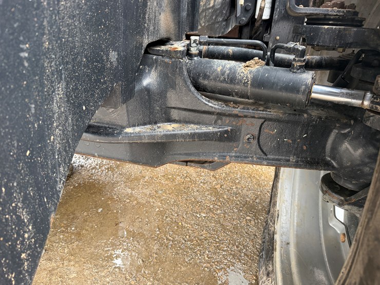 case-ih-235-image-34