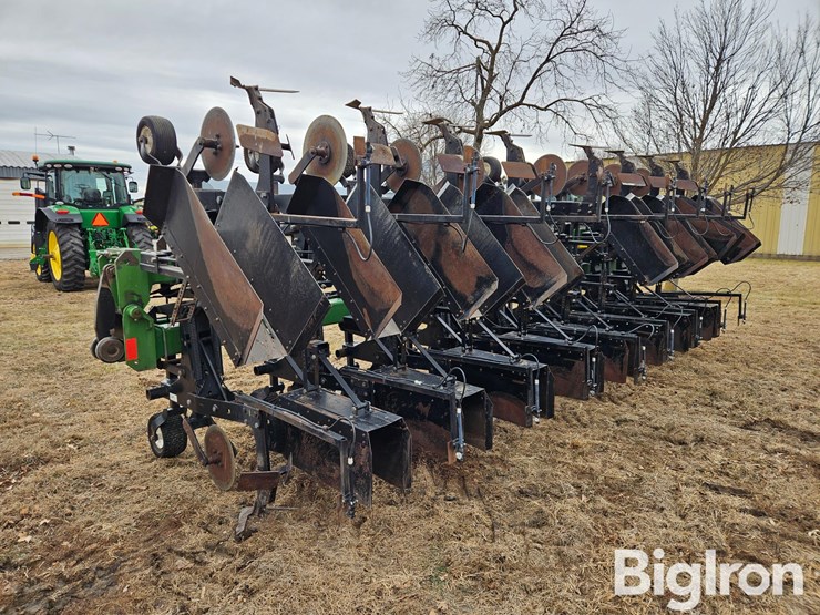 b&h-16r30-cultivator-image-7
