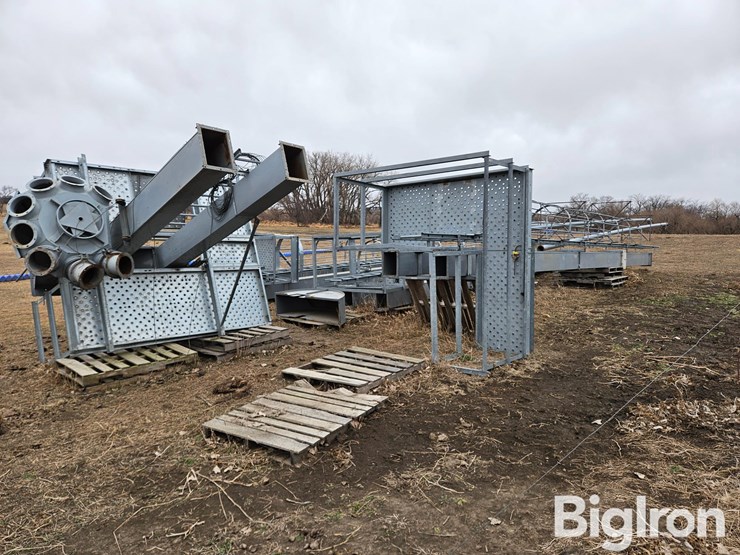 york-3500-bph-grain-leg-system-w/down-spouts-image-1