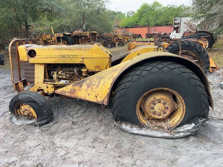 massey-ferguson-orchard-image-2