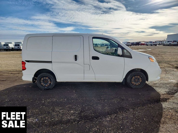 2018-nissan-nv200-image-8