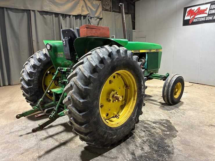 john-deere-2940-image-5
