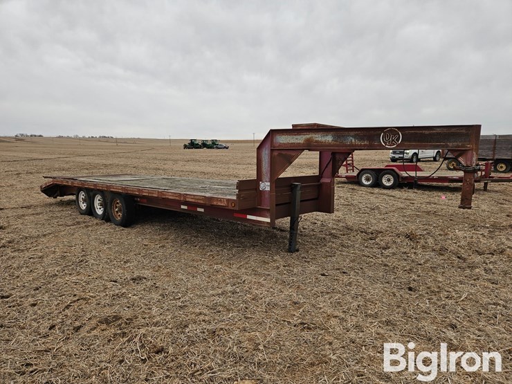 26'-tri/a-gooseneck-flatbed-trailer-image-3
