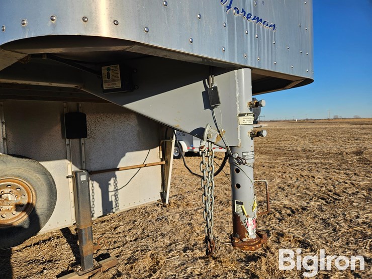 2009-wilson-livestock-trailer-image-8