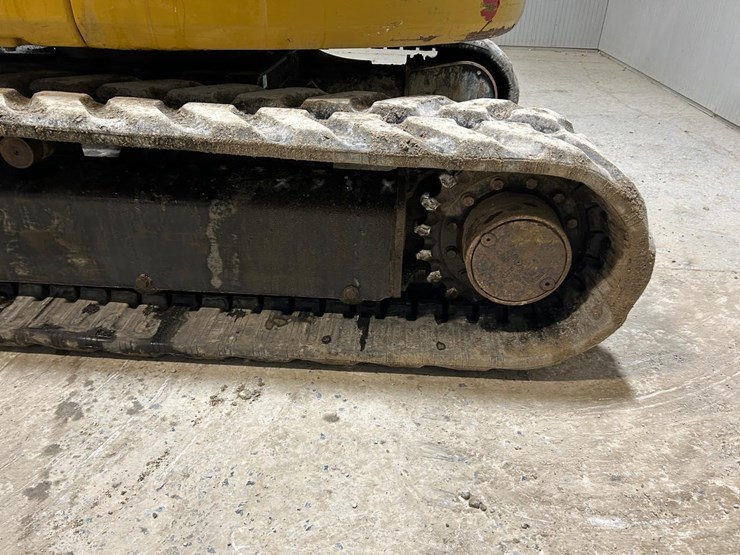 2016-caterpillar-305.5e2-image-18