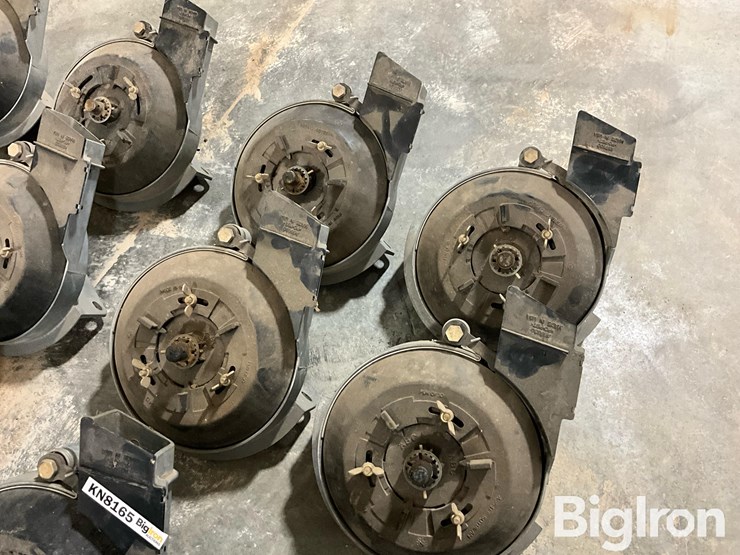 john-deere-maxemerge-planter-bean-meters-w/plates-image-9