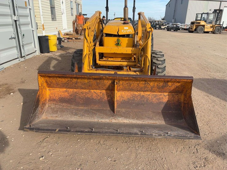 john-deere-2155-image-7