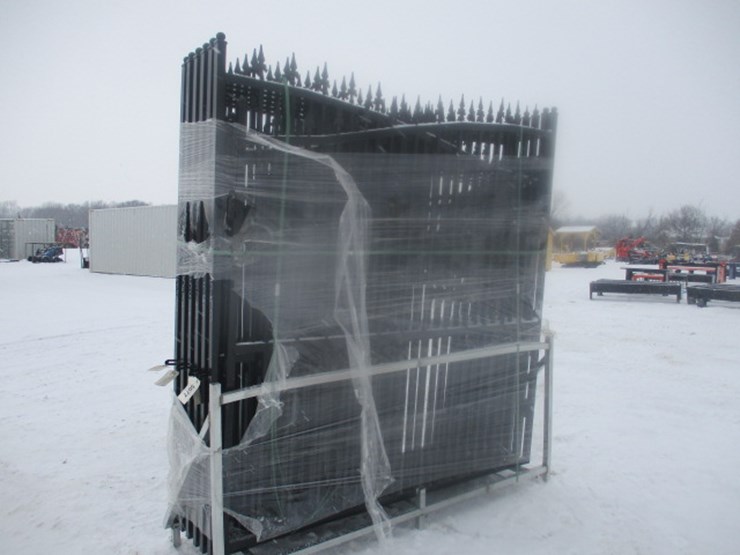 #5677-•-5.8m-iron-gate-image-1