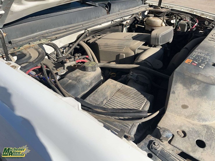 2014-gmc-sierra-3500hd-image-19