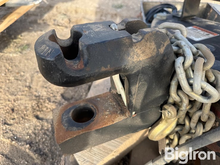 pro-trakker-hydraulic-guidance-hitch-image-9