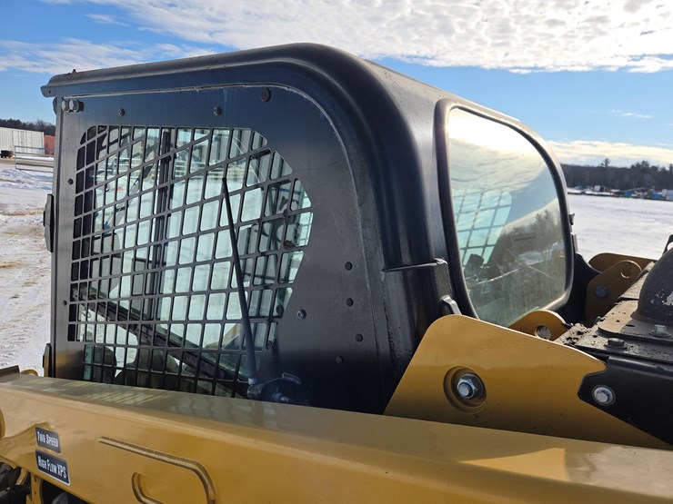 2021-caterpillar-299d3-image-38