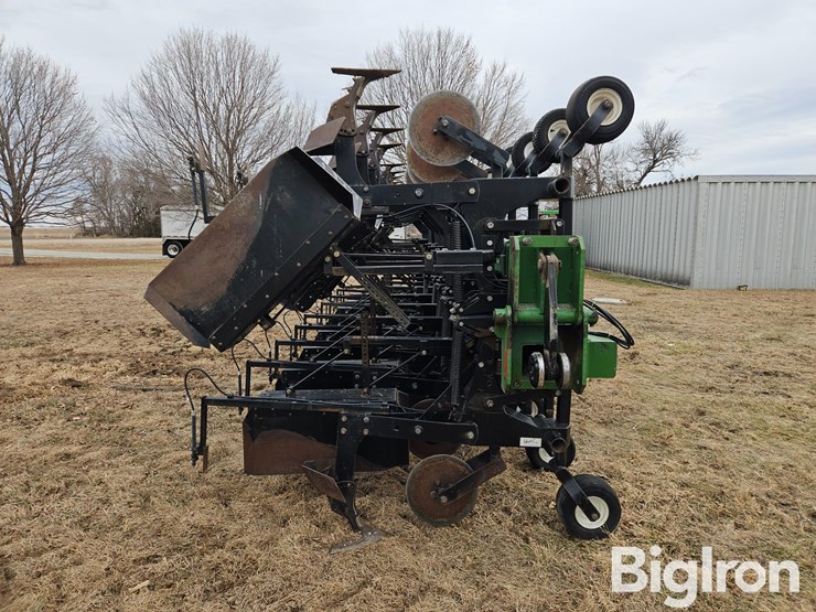 b&h-16r30-cultivator-image-4