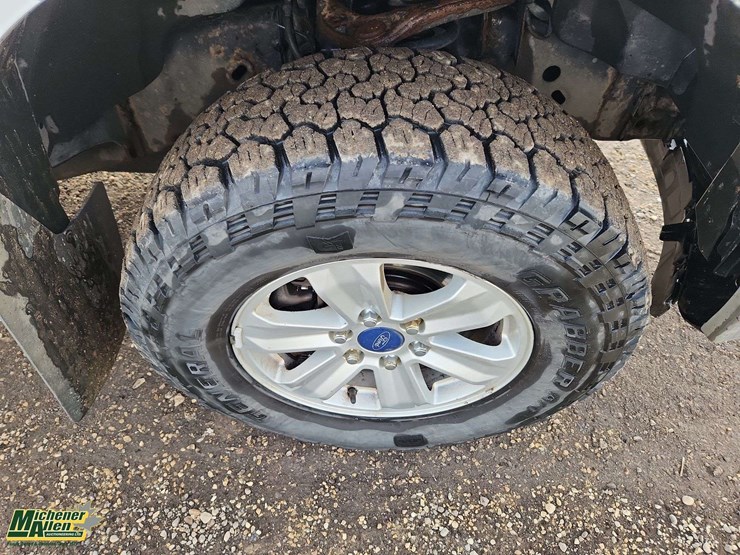 2015-ford-f150-xlt-image-10