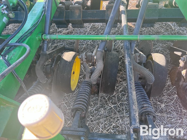 john-deere-750-image-19