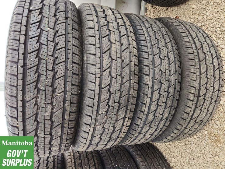 set-of-4-general-grabber-hts-tires-255/70r17-image-2