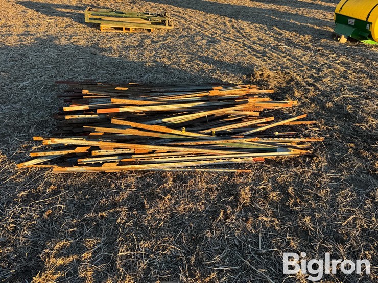 steel-t-posts-image-2