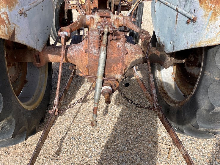 ford-tractor-image-16