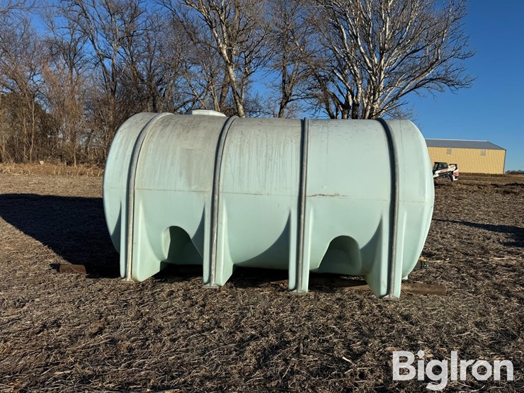 3200-gallon-water-tank-image-4