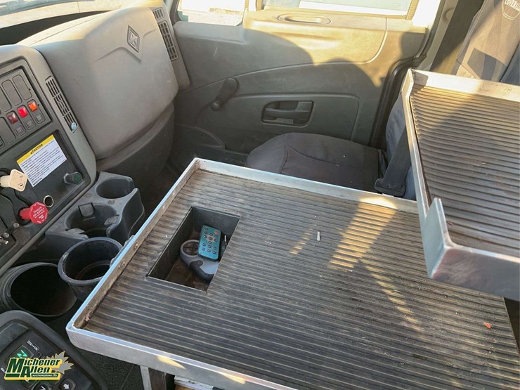 2013-international-workstar-7400-image-17