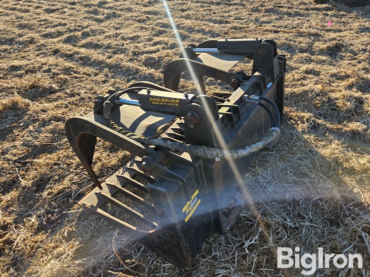 piranha-hd-dual-grapple-rock/-bruck-grapple-skid-steer-attachment-image-7